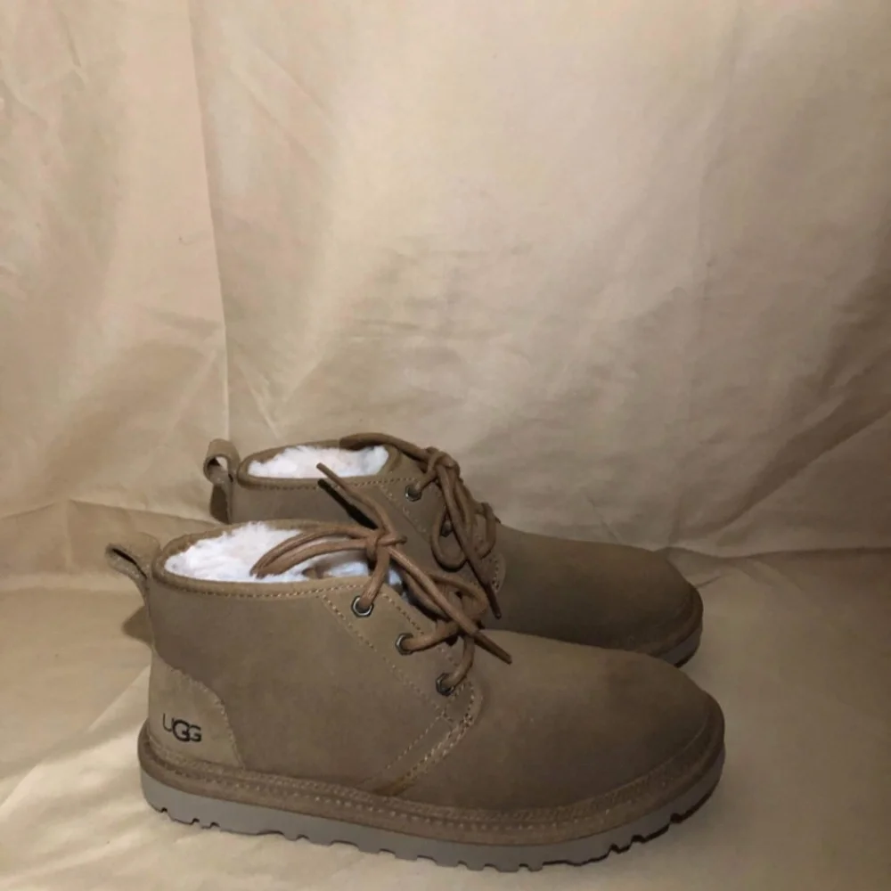 UGG Neumel Women’s Boots In Chestnut